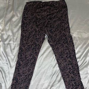 JUICY COUTURE SPORT CAPRI LEGGINGS